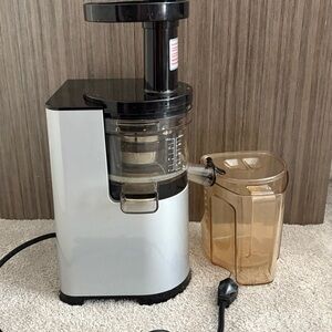 Omega juice model VSJ 843